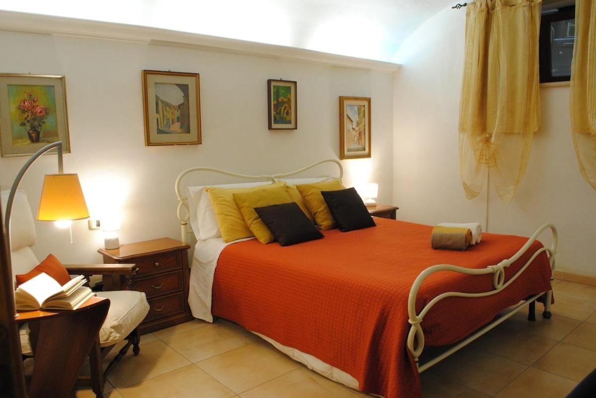 Casa Delia Apartment Pitigliano Bagian luar foto